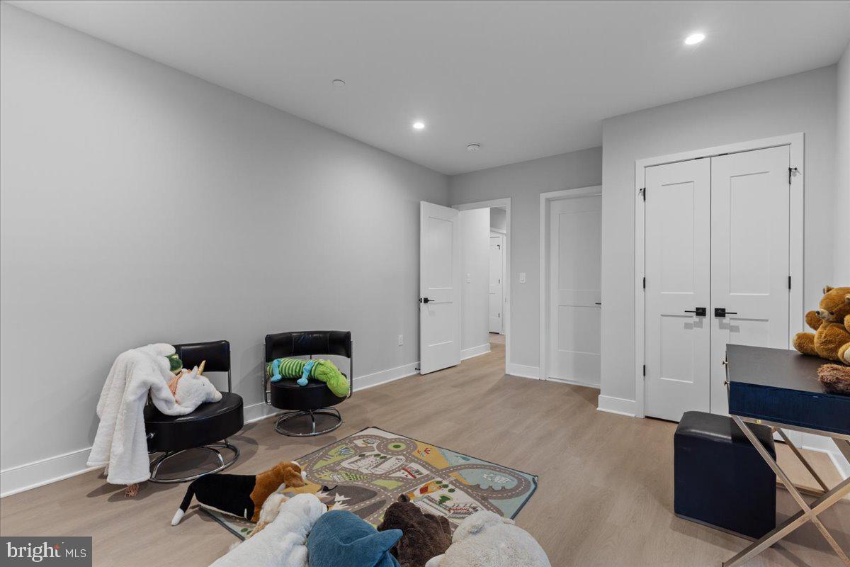 NORTH BETHESDA GROVE - Residential