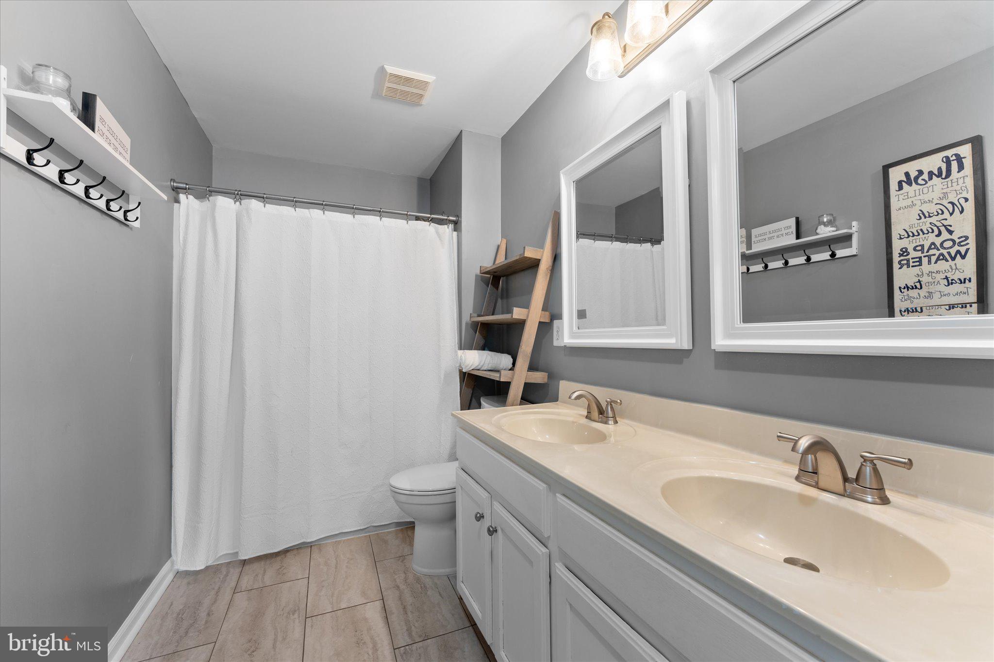 STACYS RIDGE - Residential