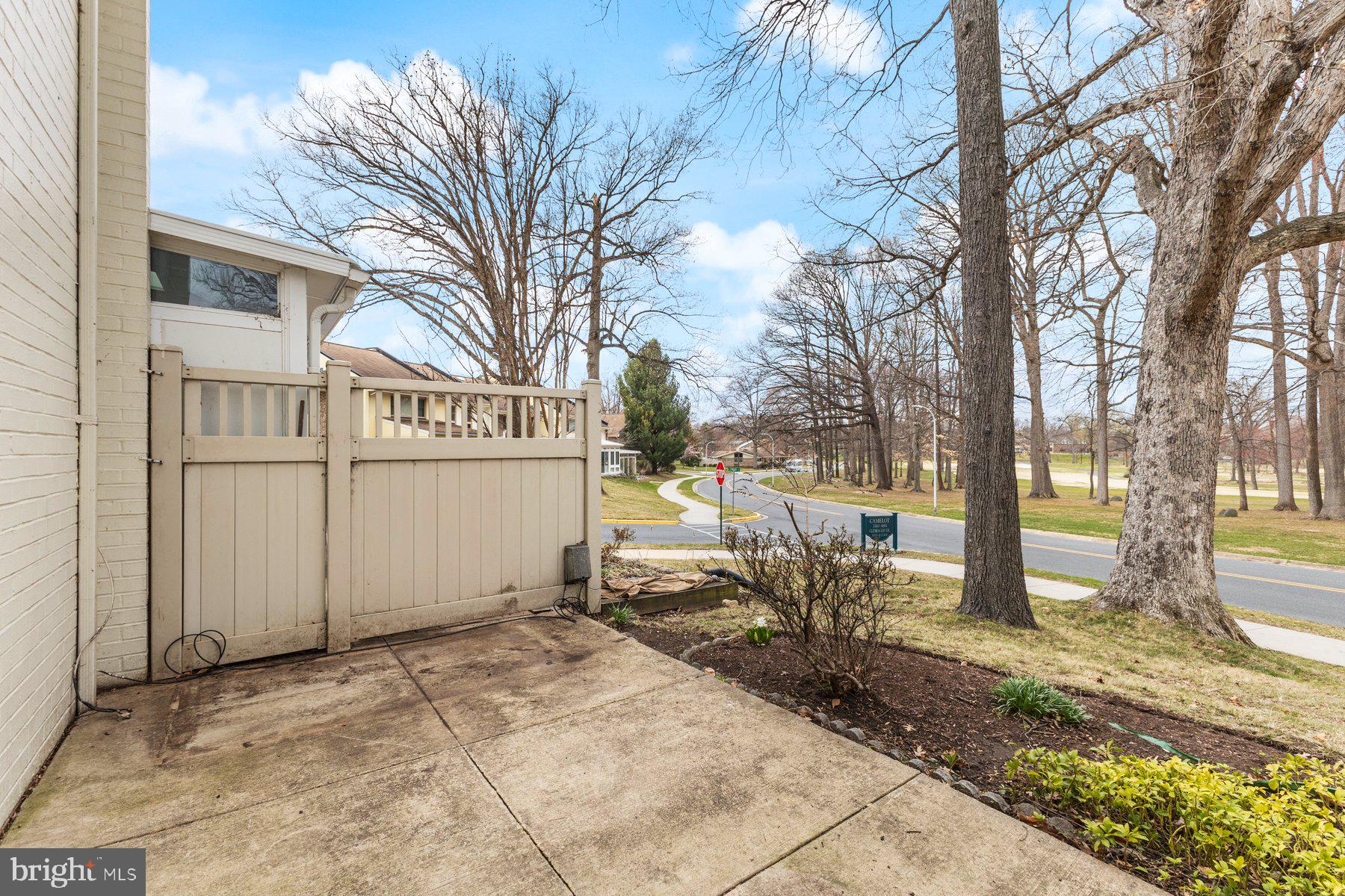 LEISURE WORLD - Residential