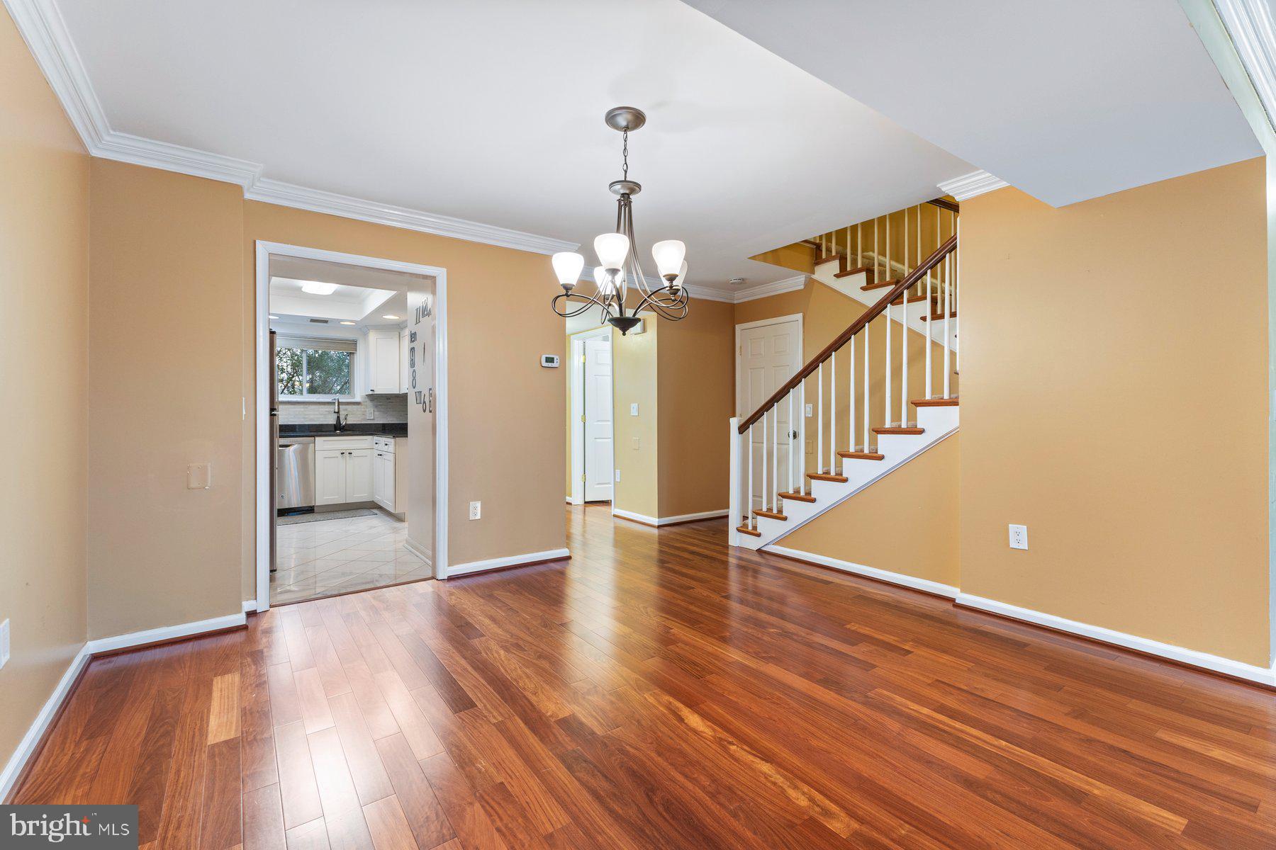 LEISURE WORLD - Residential