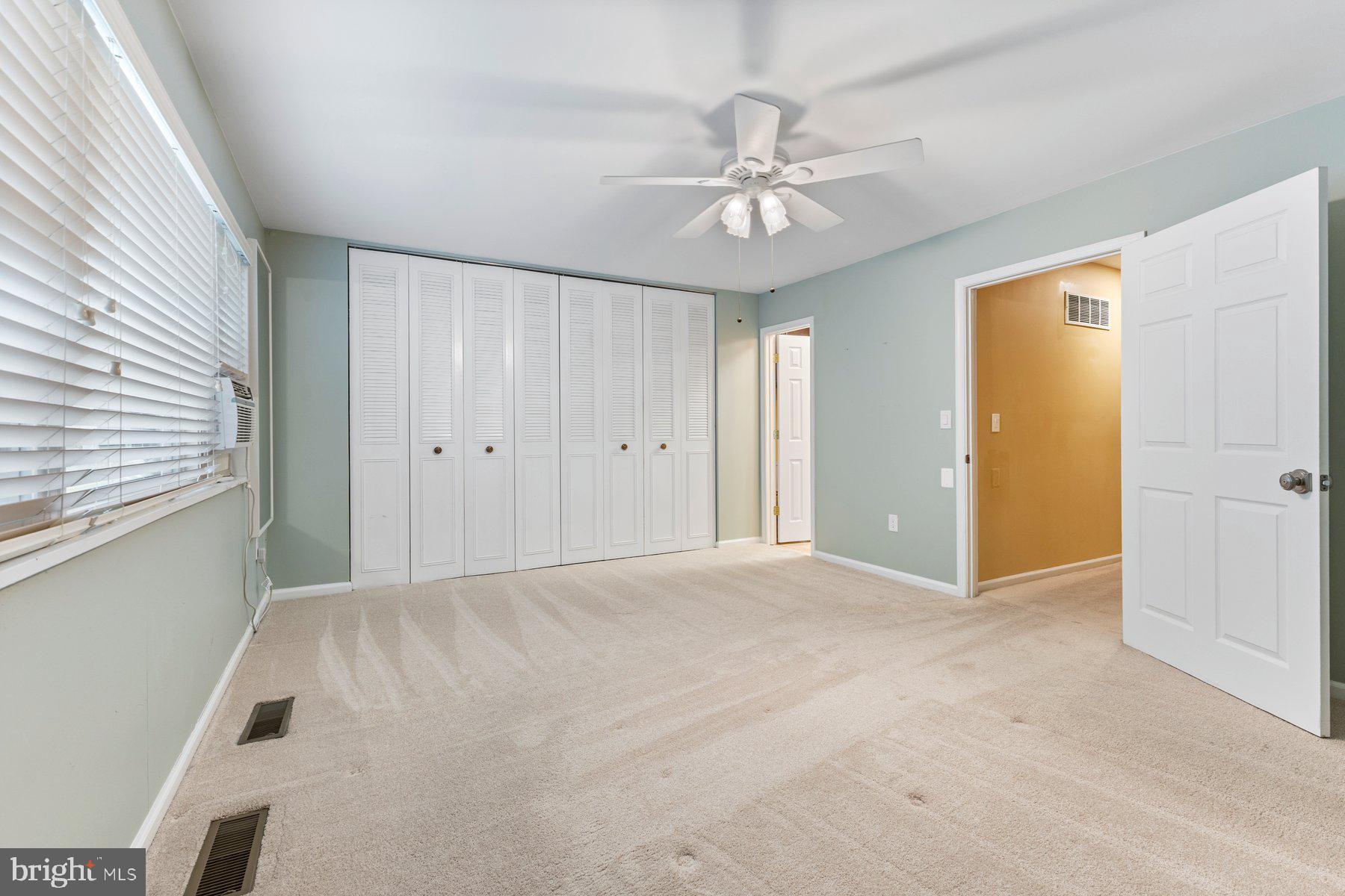 LEISURE WORLD - Residential