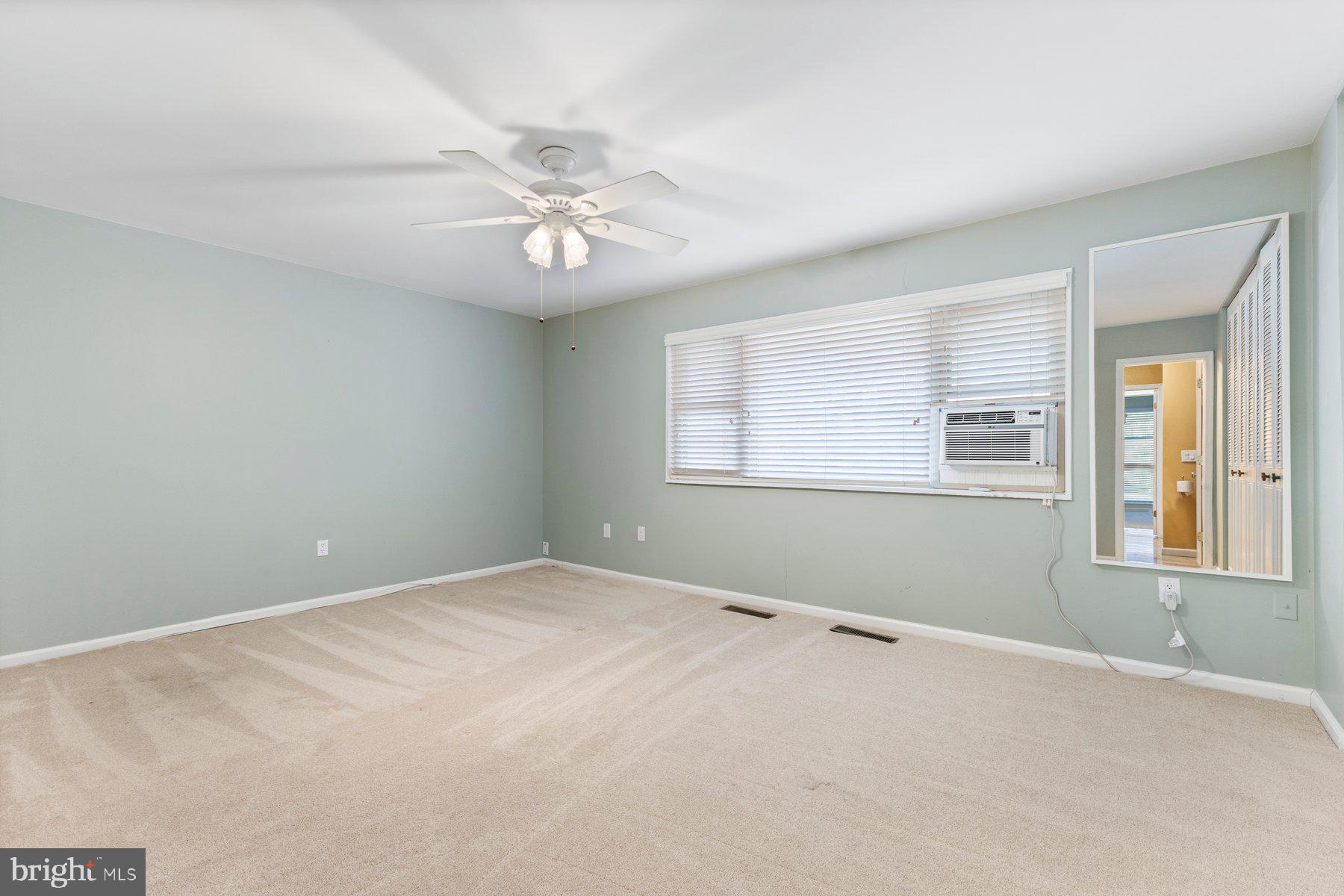 LEISURE WORLD - Residential