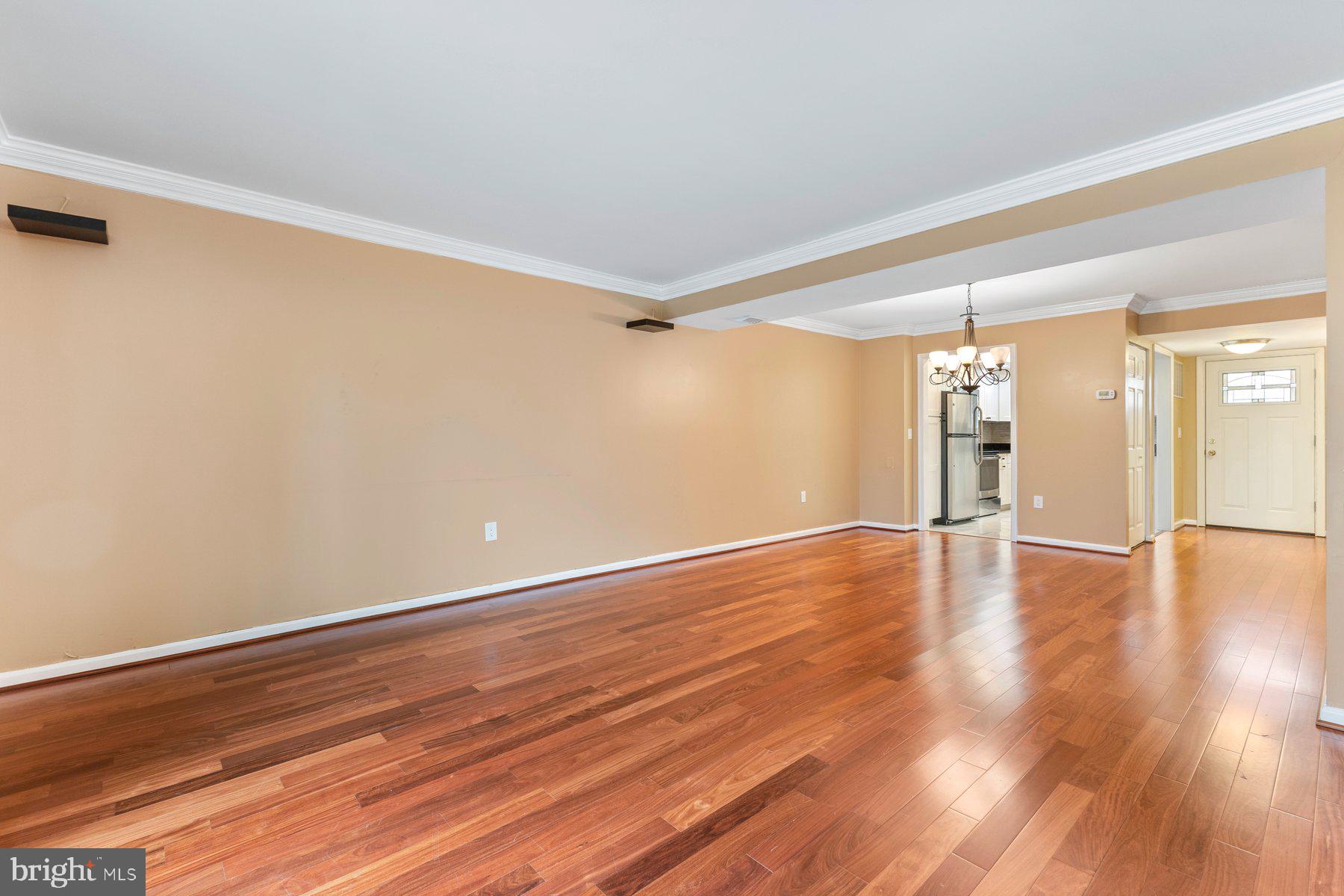 LEISURE WORLD - Residential