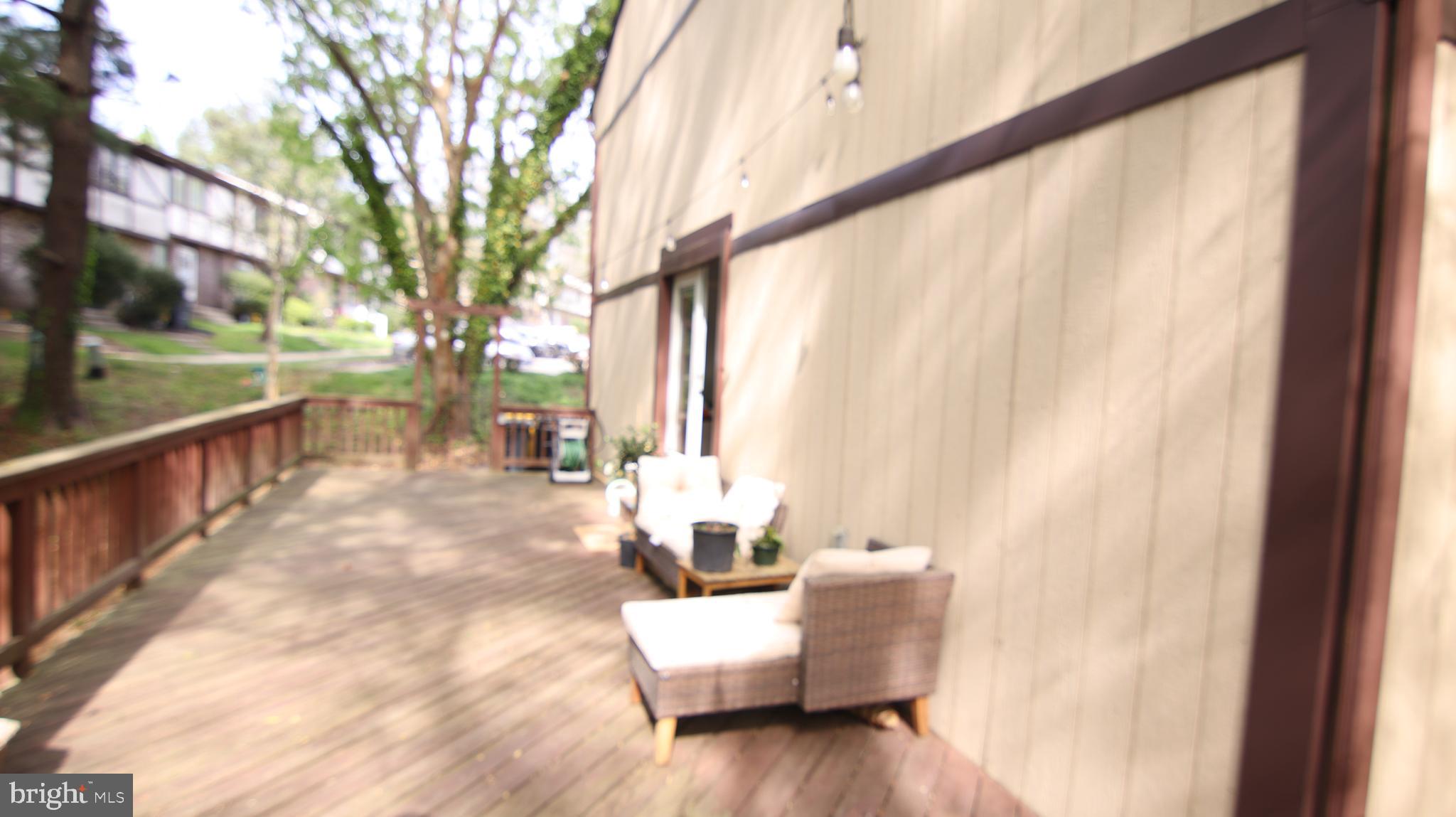 1231 SUMMERWOOD COURT