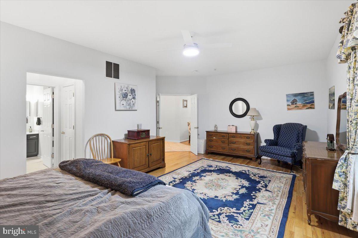 MASTERS RETREAT - Residential