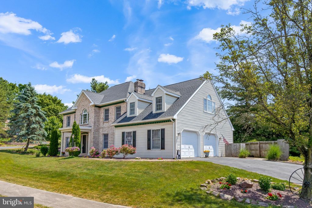 Photo of 15 EGRET CIR, DENVER, PA 17517 (MLS # PALA2035620)