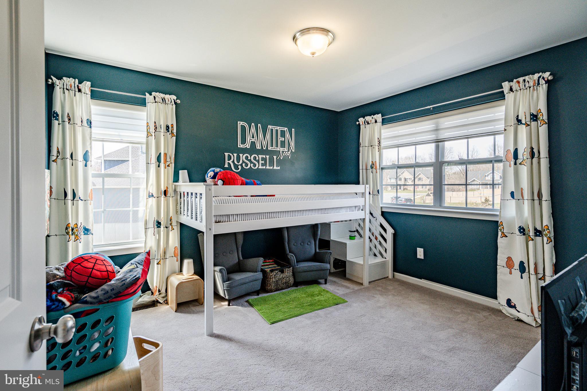 WOODS EDGE - Residential