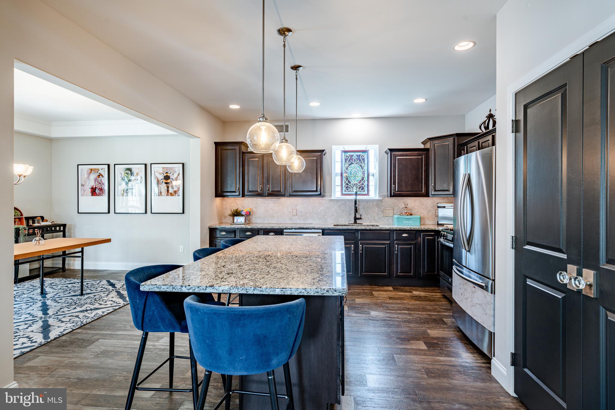 WOODS EDGE - Residential