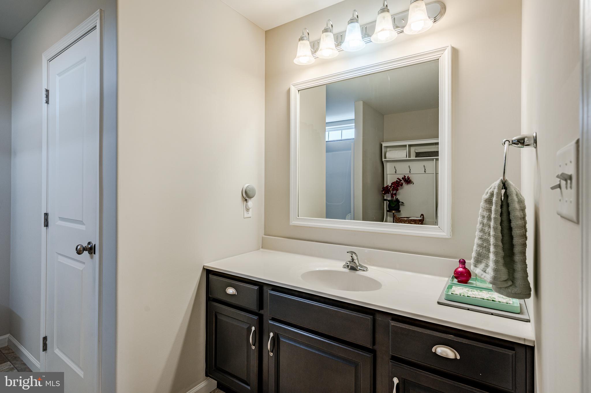 WOODS EDGE - Residential