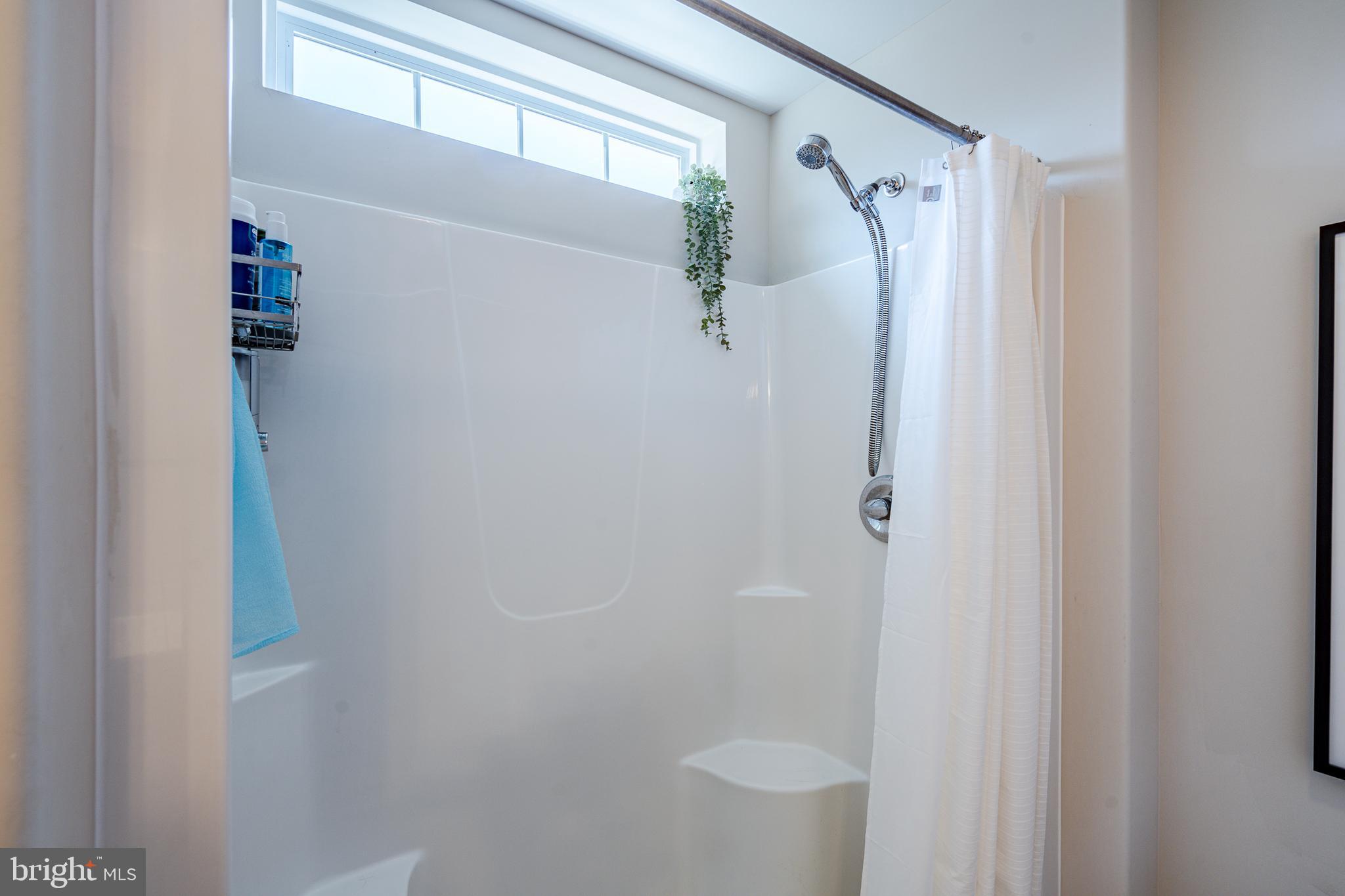 WOODS EDGE - Residential