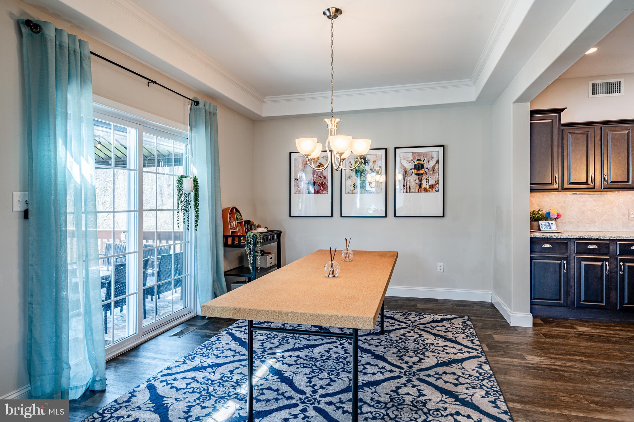 WOODS EDGE - Residential