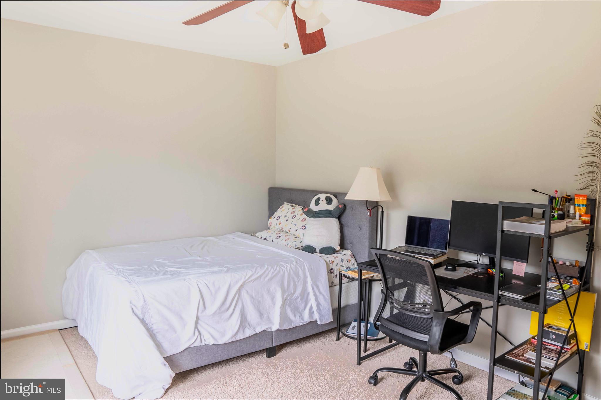 CYRANDALL VALLEY - Residential Lease