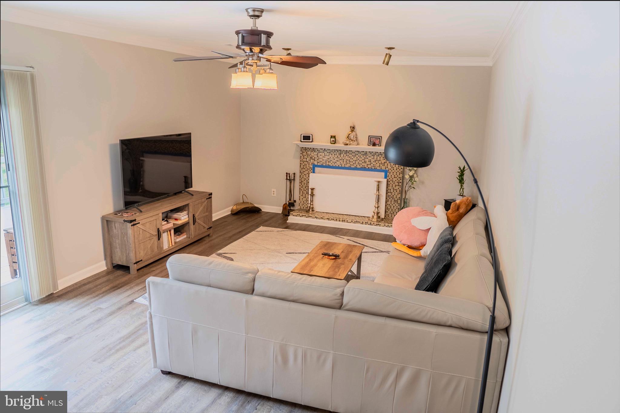 CYRANDALL VALLEY - Residential Lease