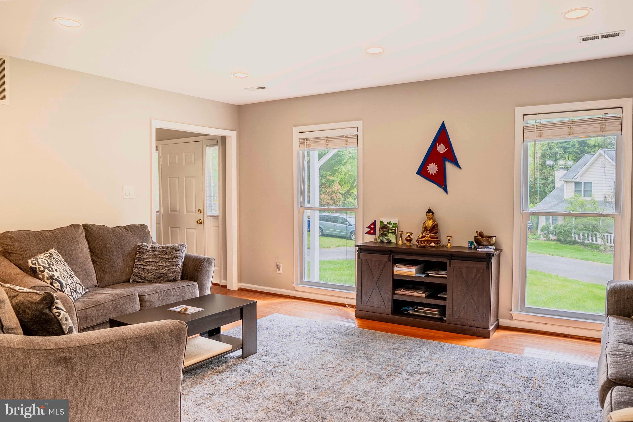 CYRANDALL VALLEY - Residential Lease