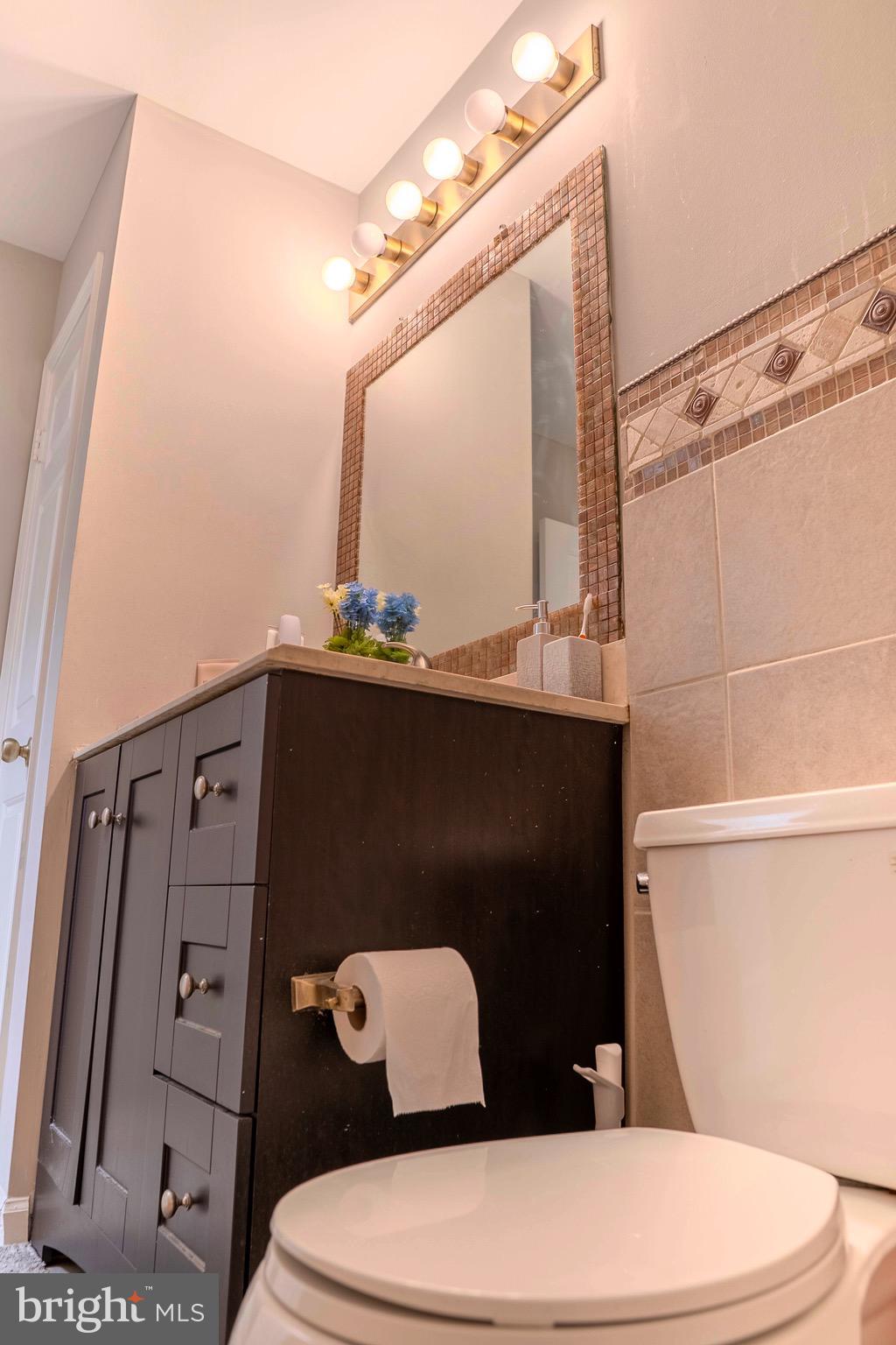 CYRANDALL VALLEY - Residential Lease