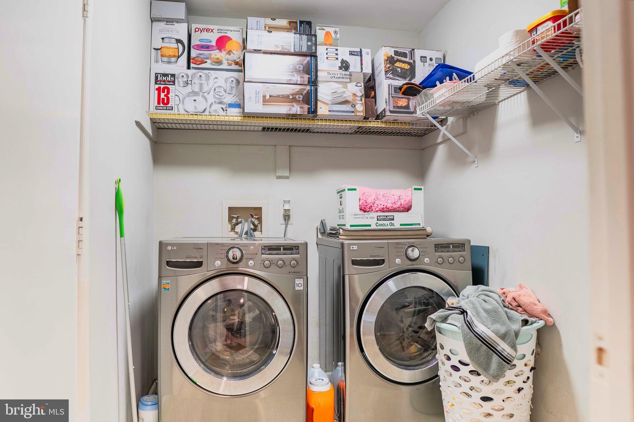 CYRANDALL VALLEY - Residential Lease