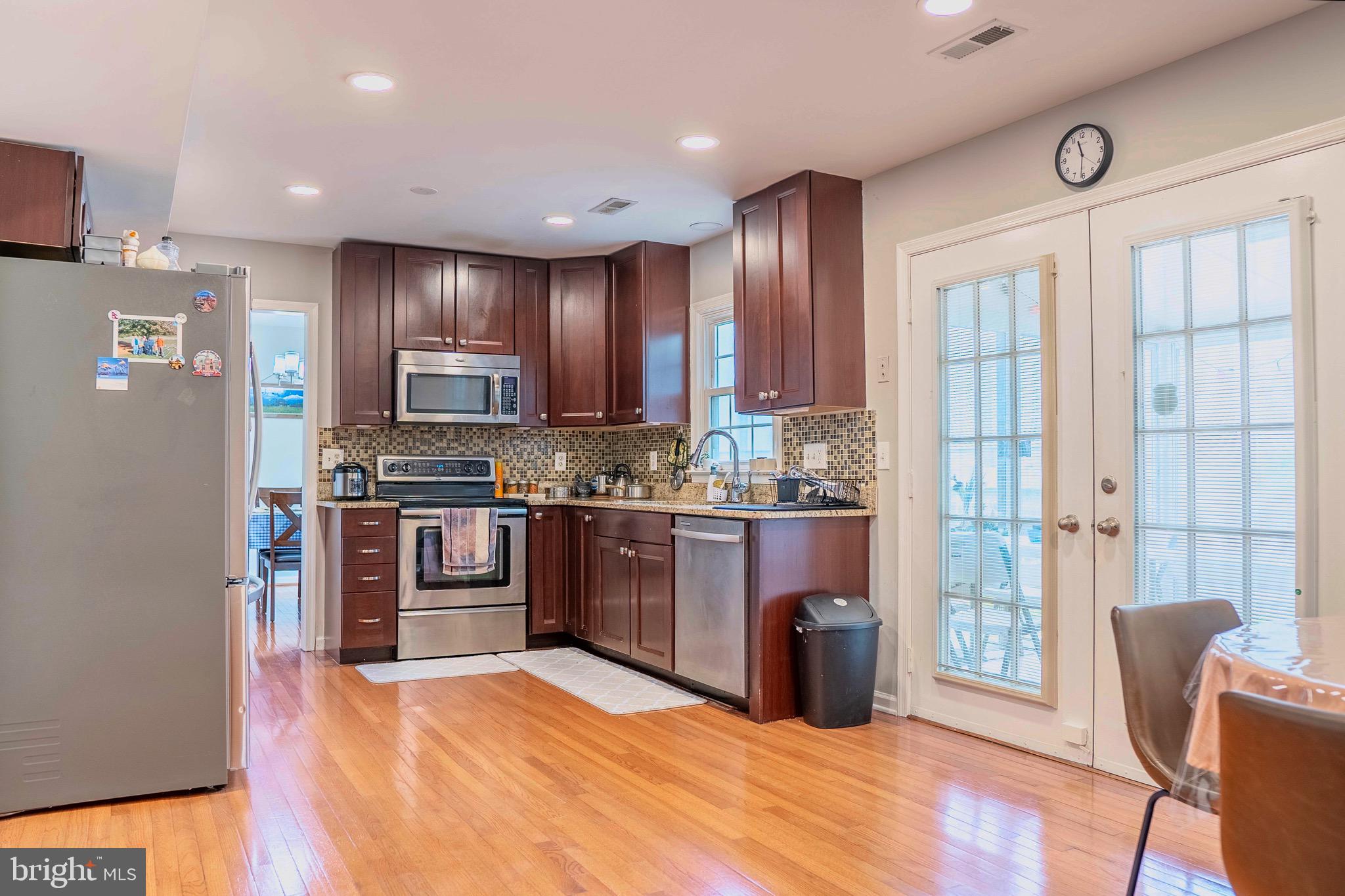 CYRANDALL VALLEY - Residential Lease