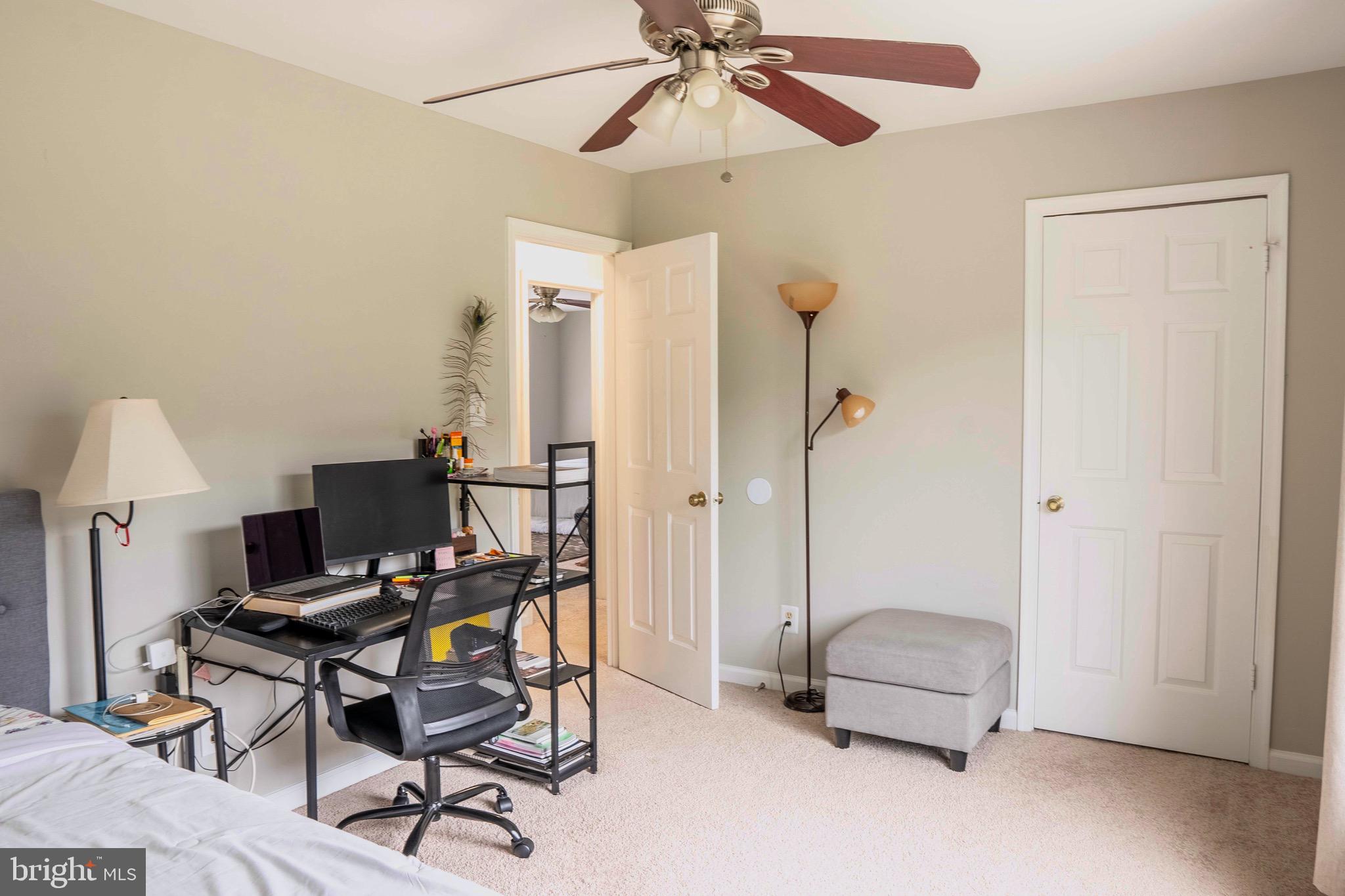 CYRANDALL VALLEY - Residential Lease