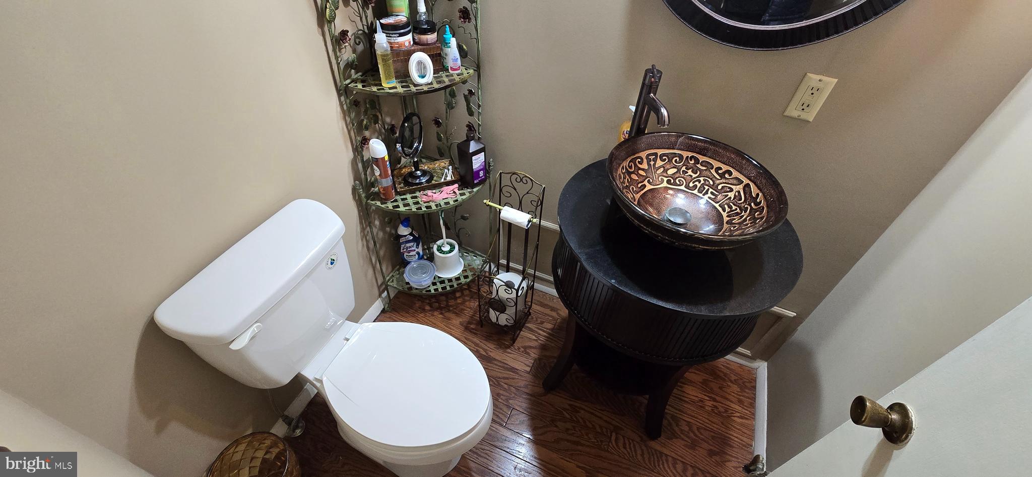 CRESTVIEW MANOR - Residential