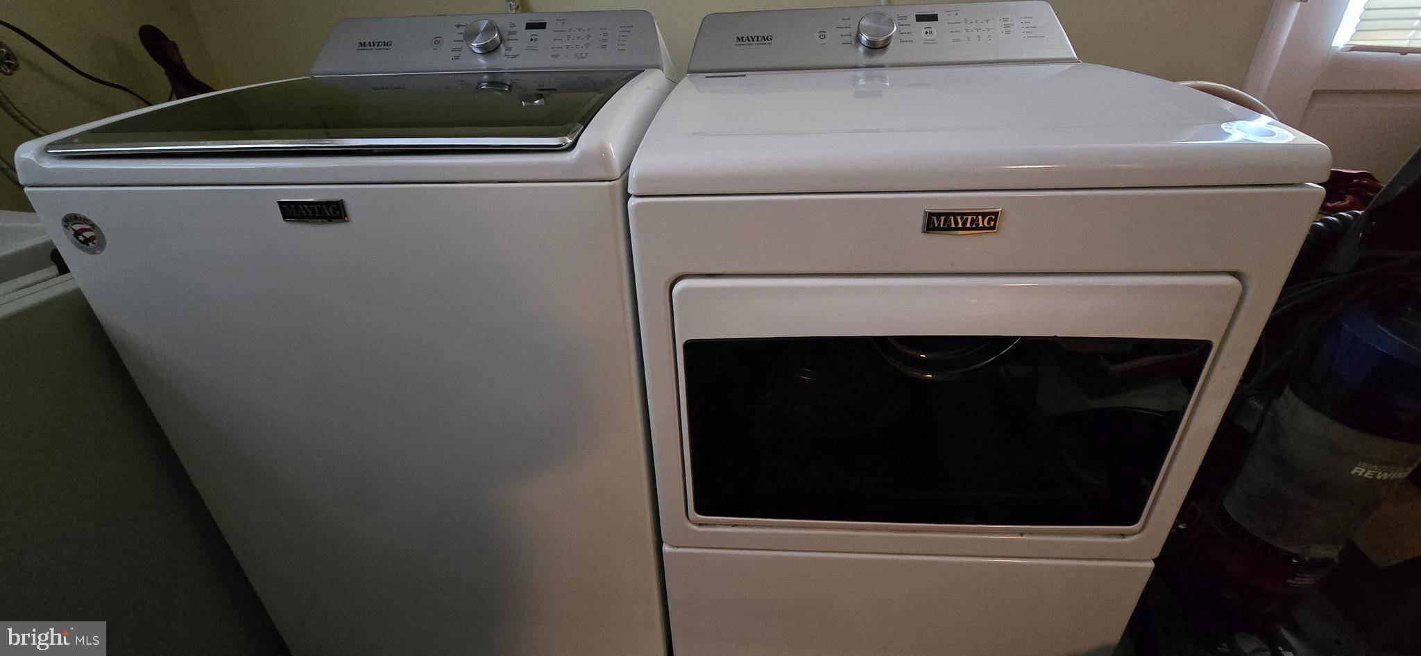 CRESTVIEW MANOR - Residential