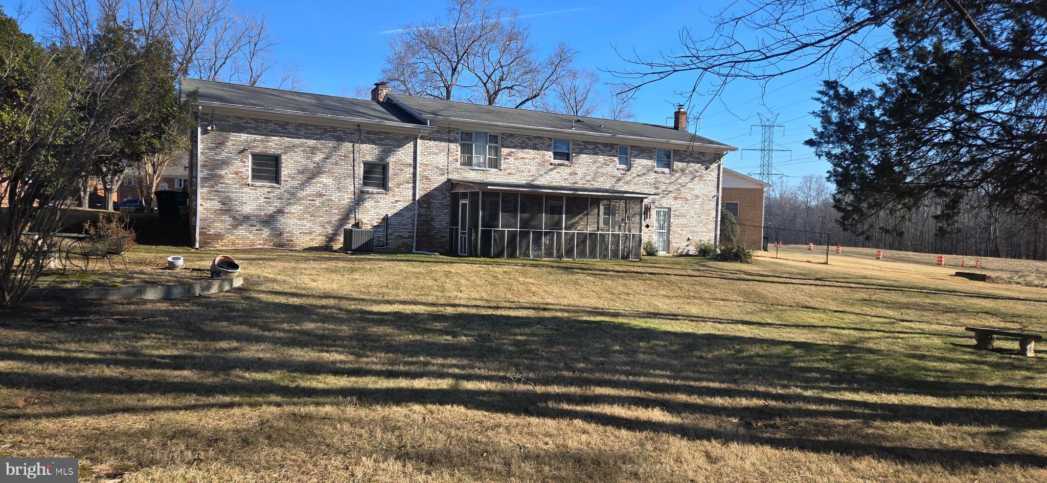 CRESTVIEW MANOR - Residential