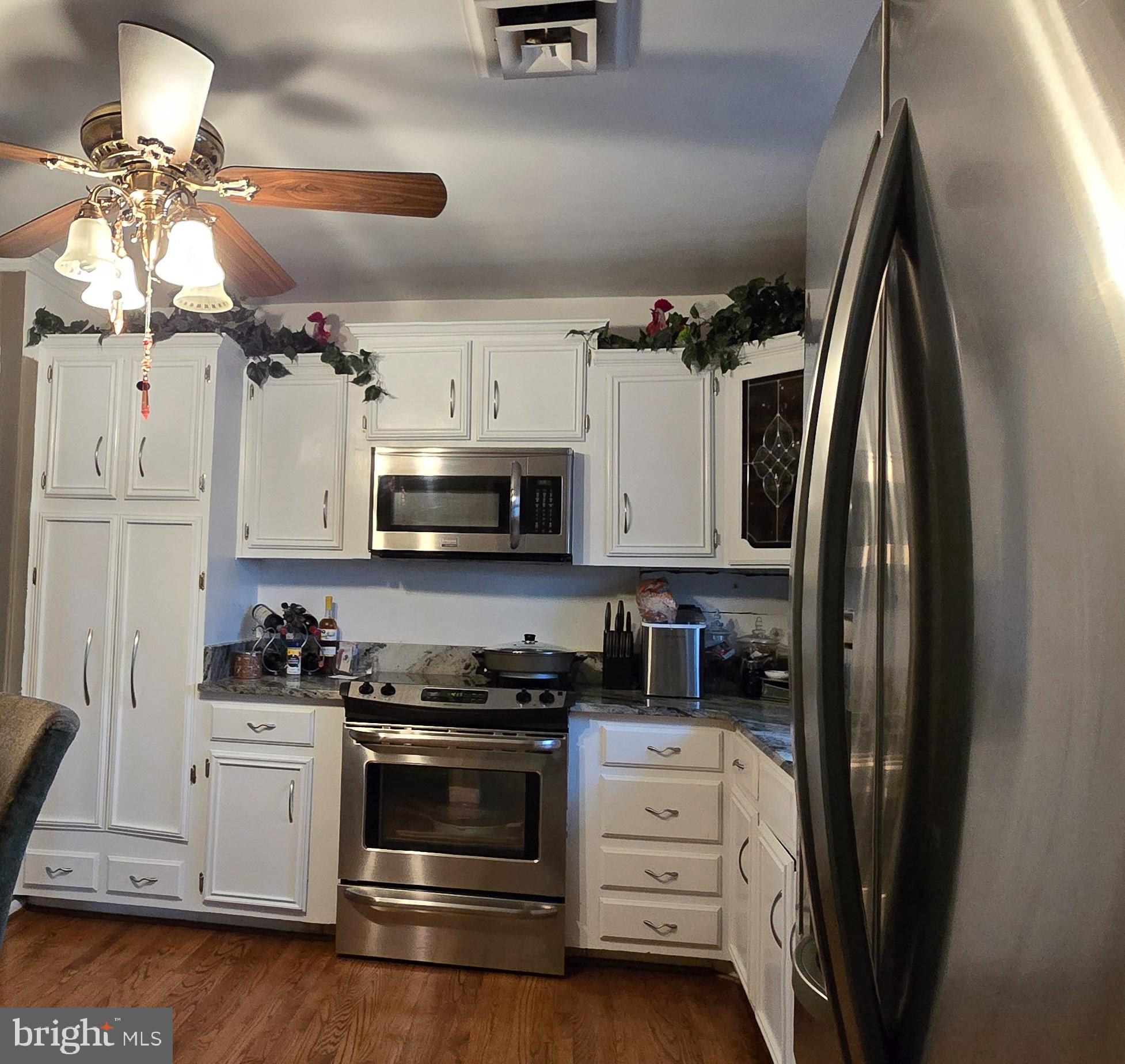 CRESTVIEW MANOR - Residential