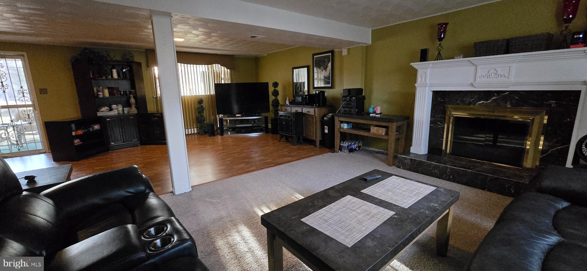 CRESTVIEW MANOR - Residential