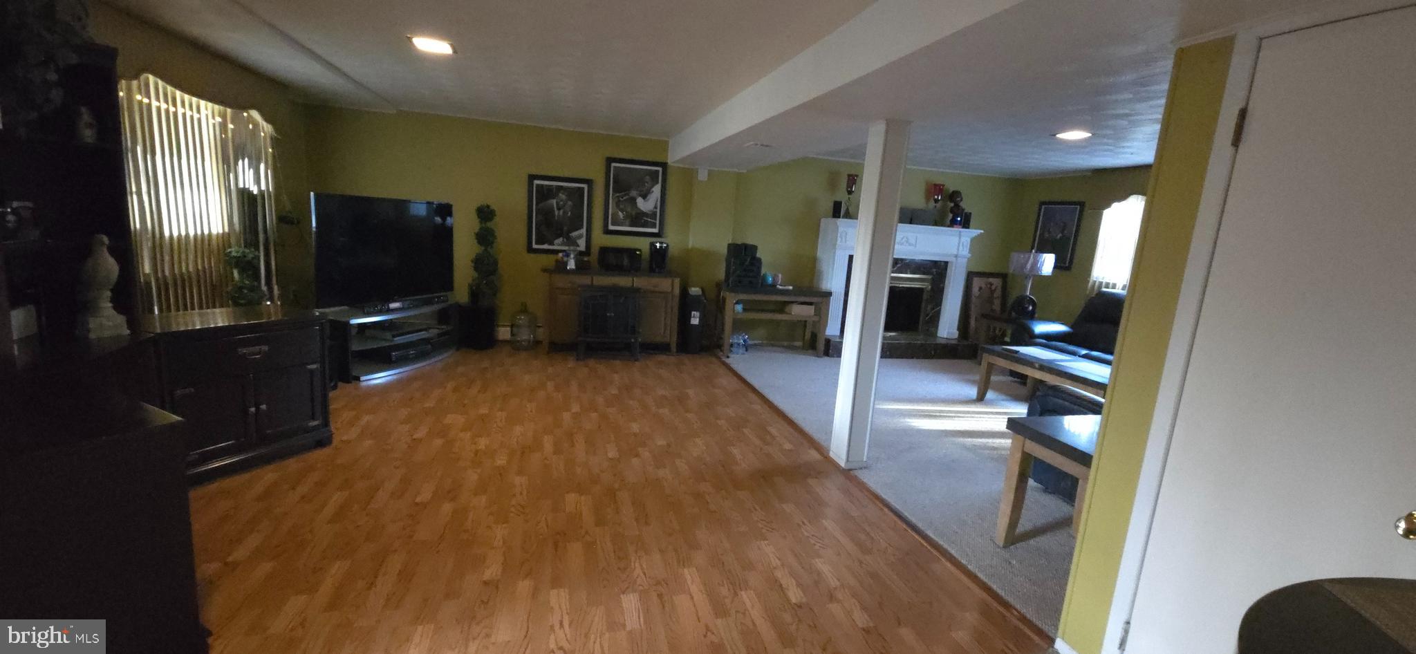 CRESTVIEW MANOR - Residential