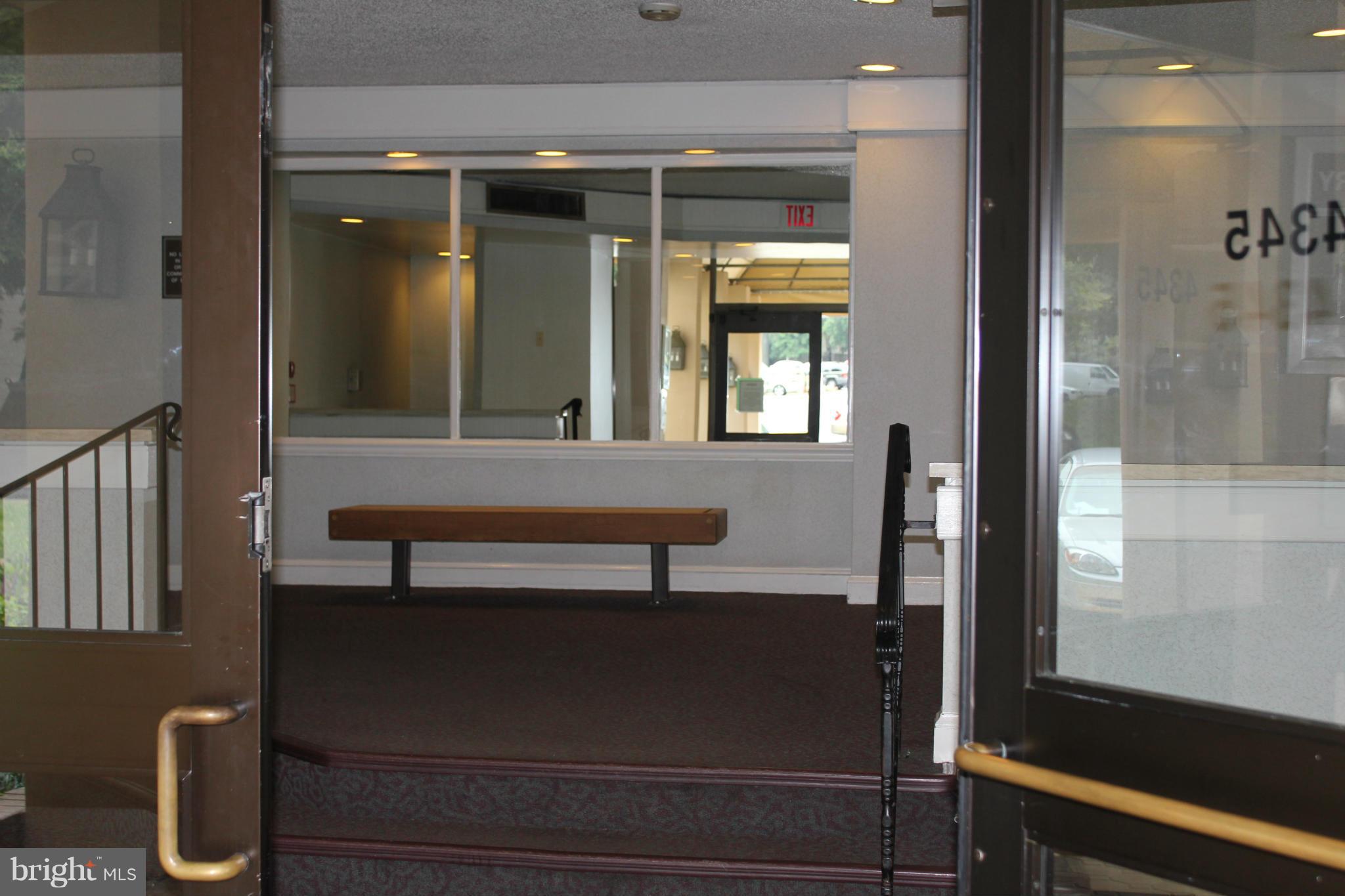 IVYMOUNT COURT - Residential Lease