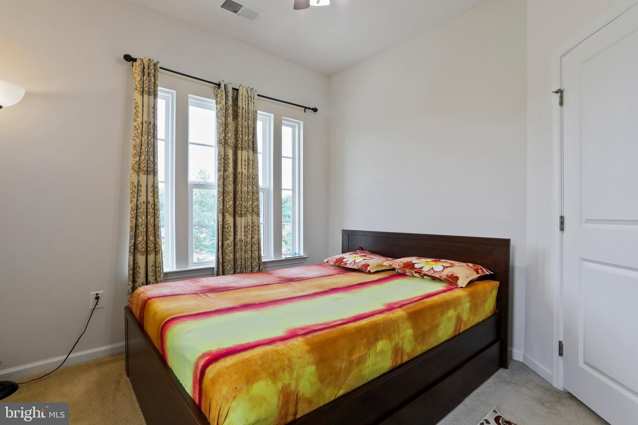 ELLICOTT CROSSING - Residential Lease