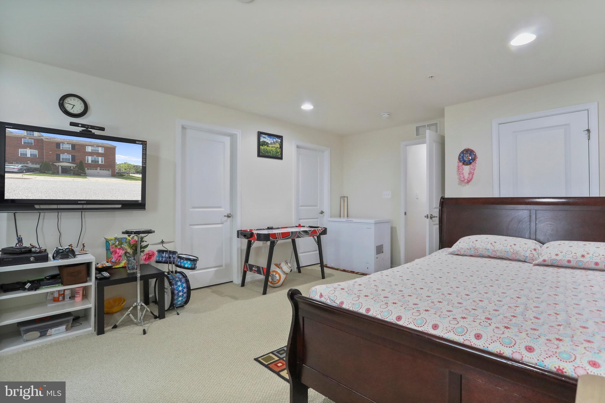 ELLICOTT CROSSING - Residential Lease