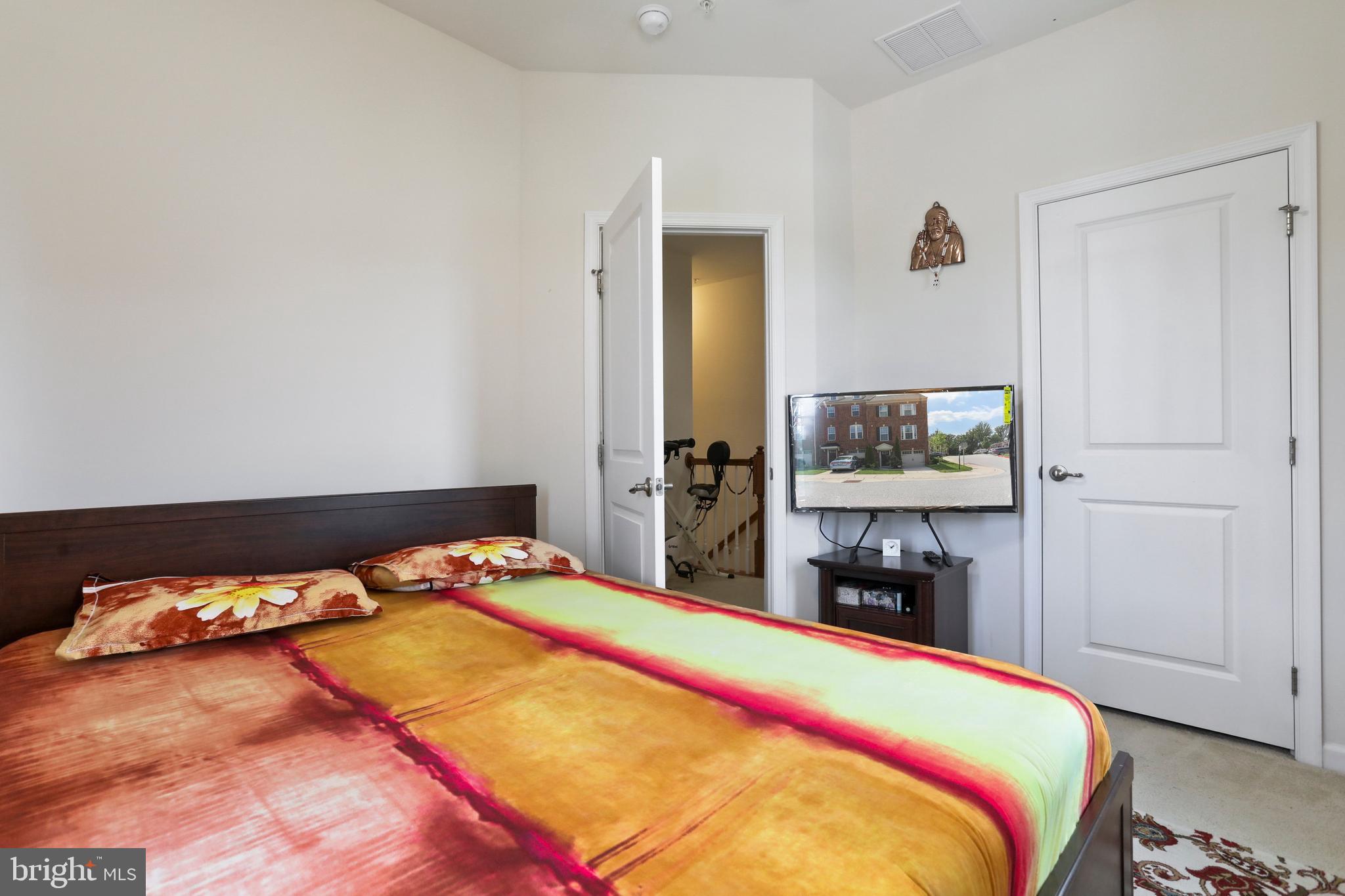 ELLICOTT CROSSING - Residential Lease