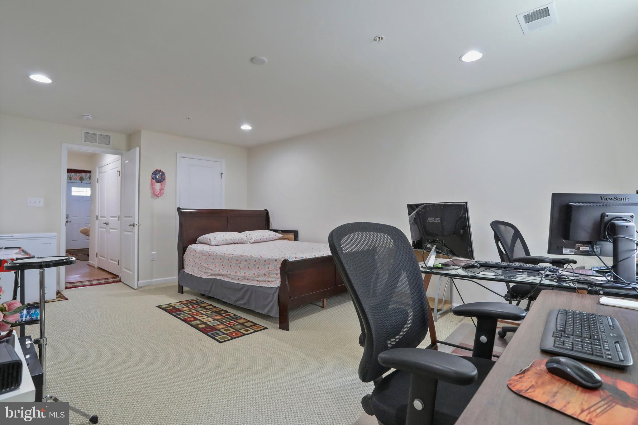 ELLICOTT CROSSING - Residential Lease