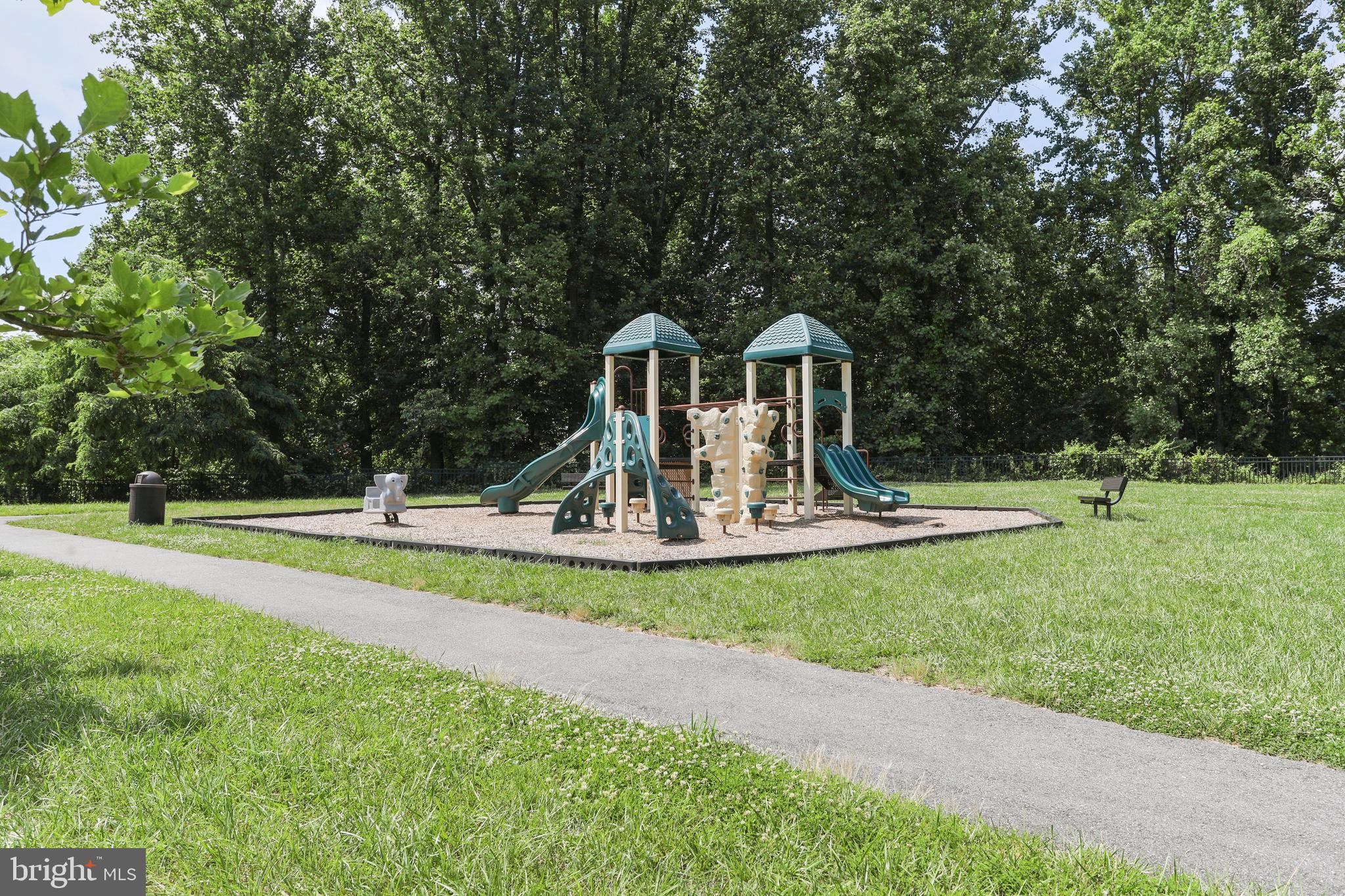 ELLICOTT CROSSING - Residential Lease