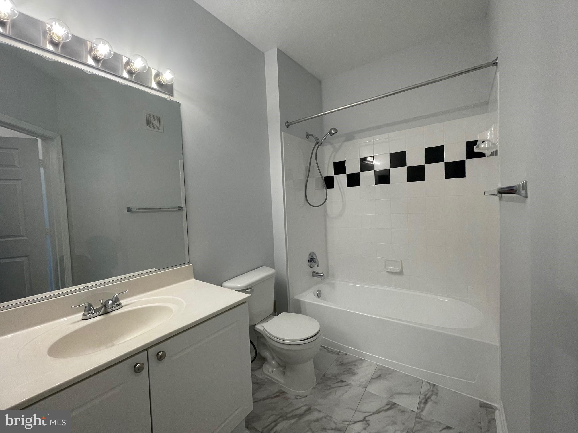 MARQUIS AT VIENNA STATION - Residential Lease