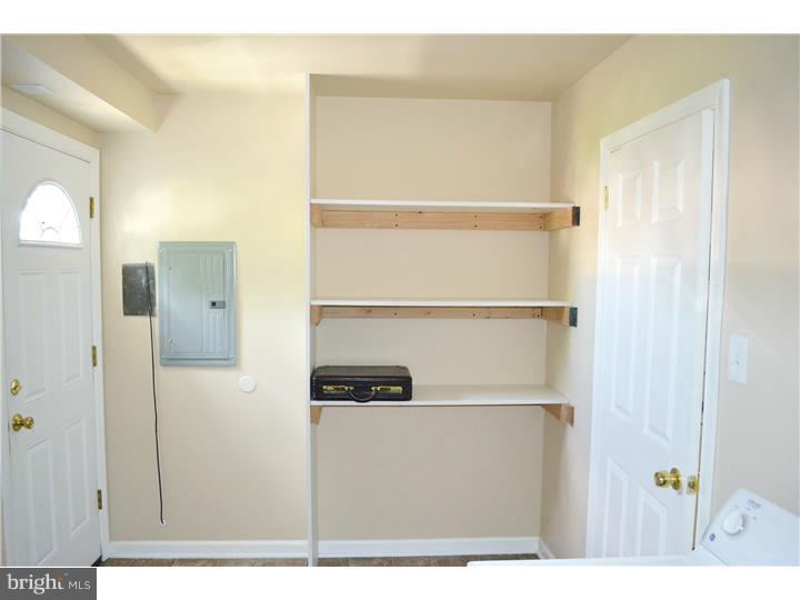 WILLOW GROVE - Residential Lease