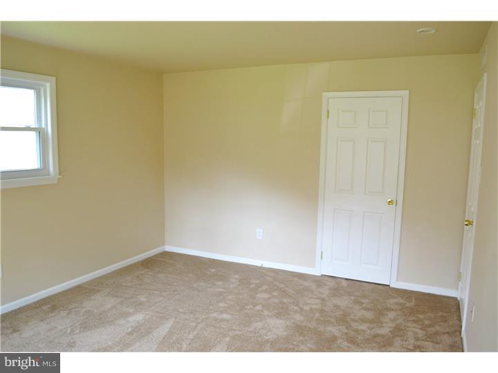 WILLOW GROVE - Residential Lease