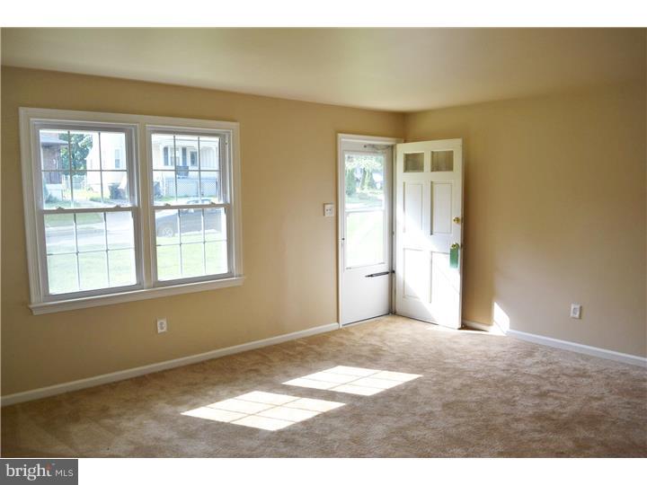 WILLOW GROVE - Residential Lease