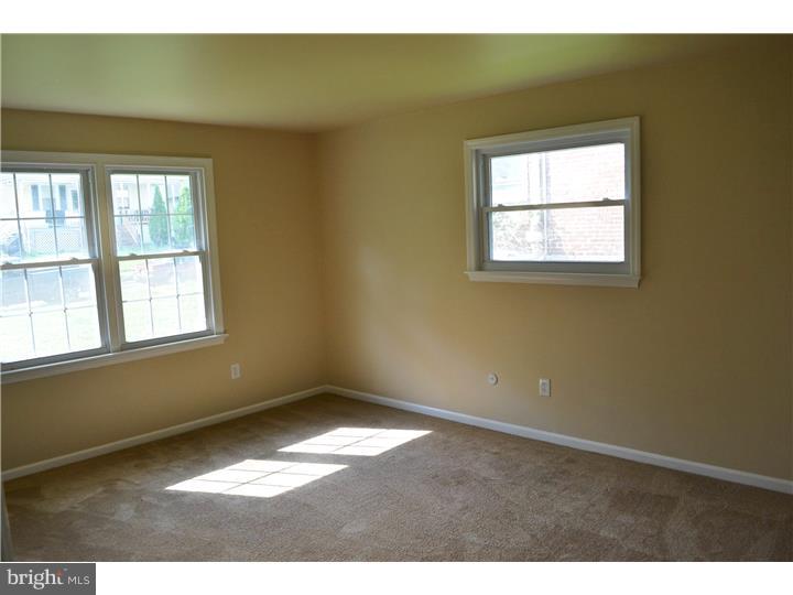 WILLOW GROVE - Residential Lease