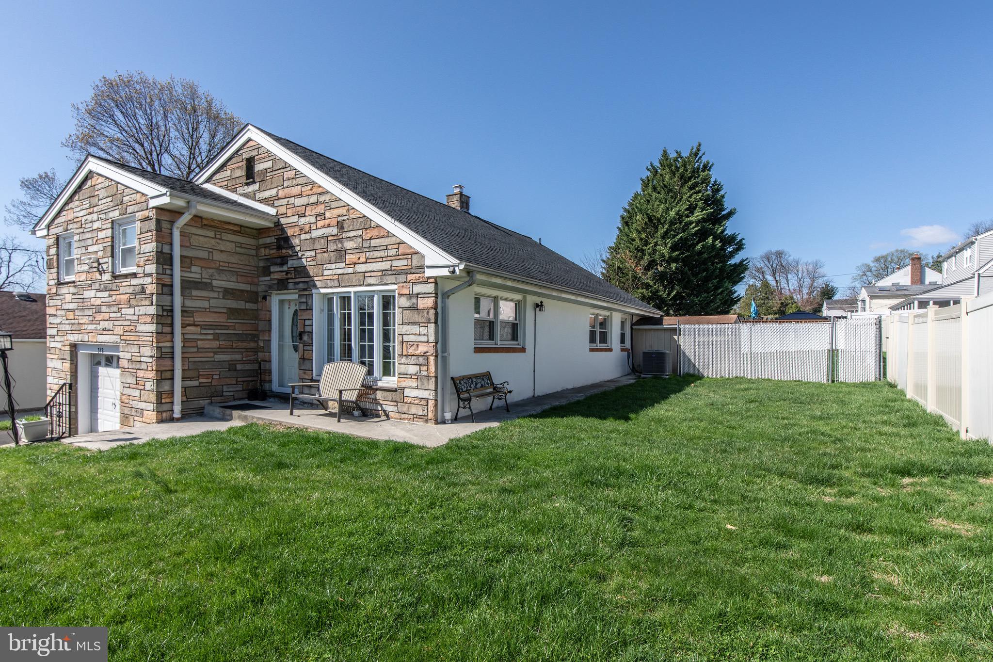 SOMERTON - Residential