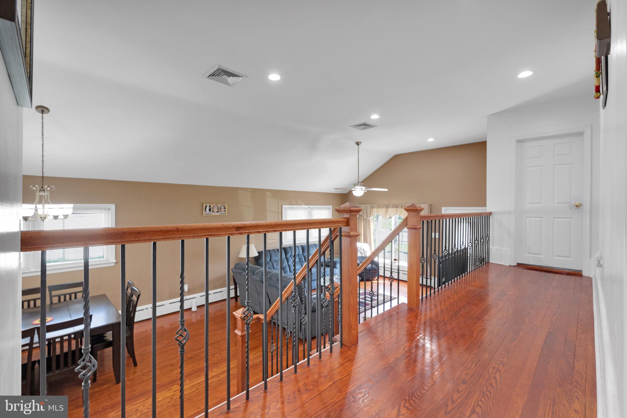 SOMERTON - Residential