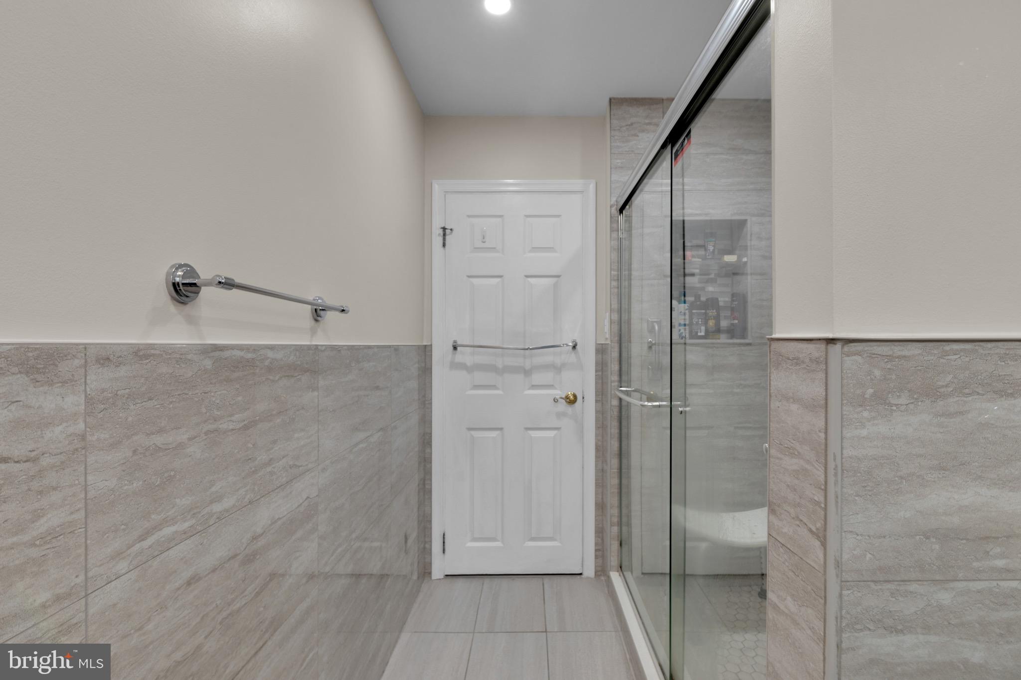 SOMERTON - Residential