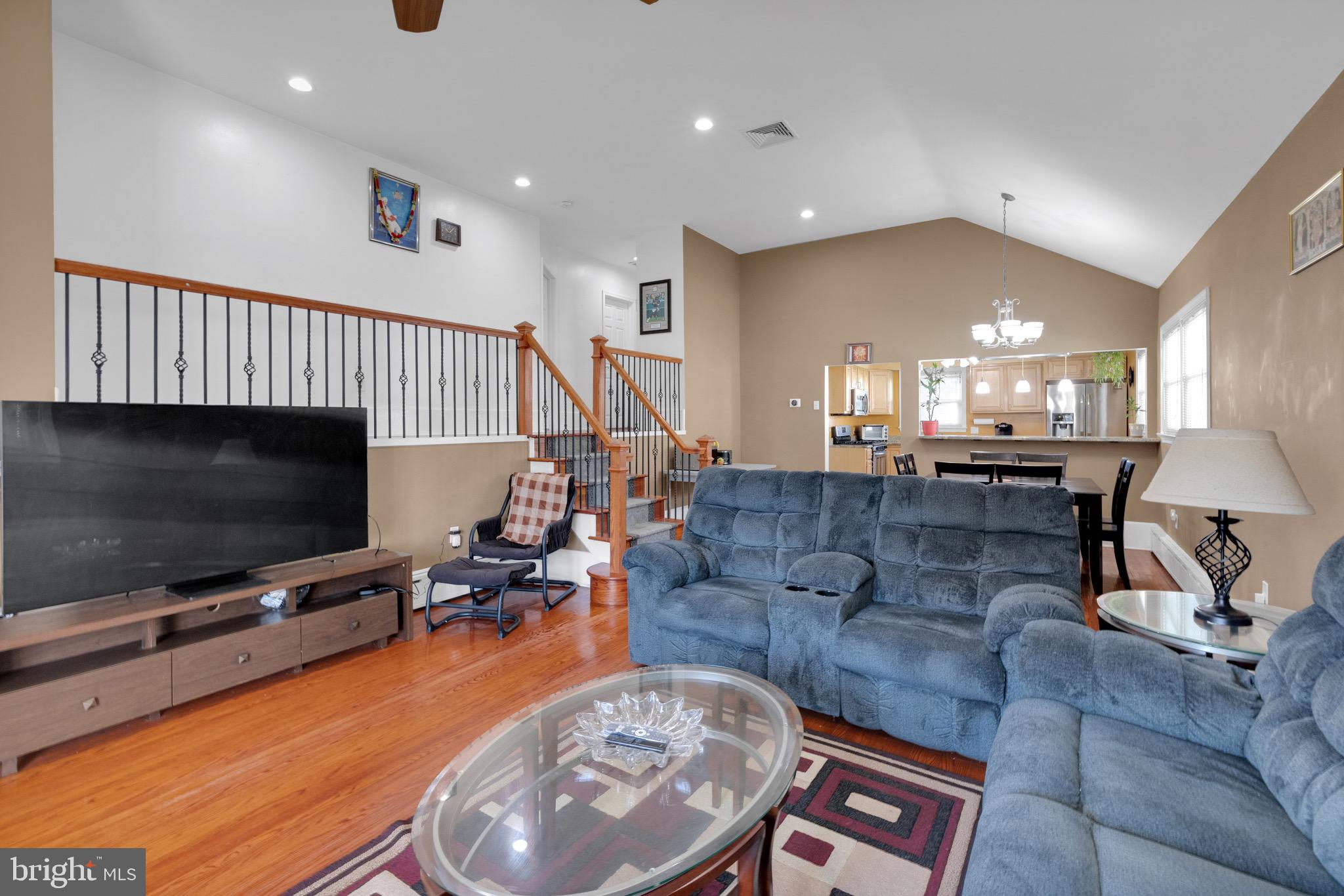 SOMERTON - Residential