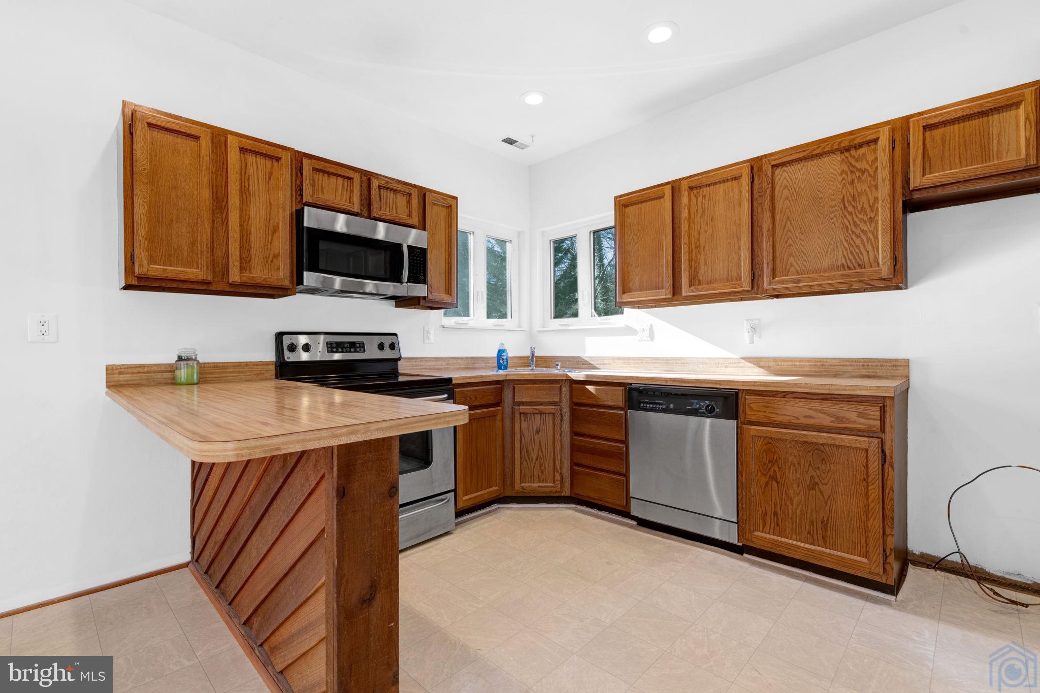 STEWARTS LANDING - Residential