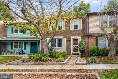 5825 HIGH BLUFF COURT BURKE VA 22015