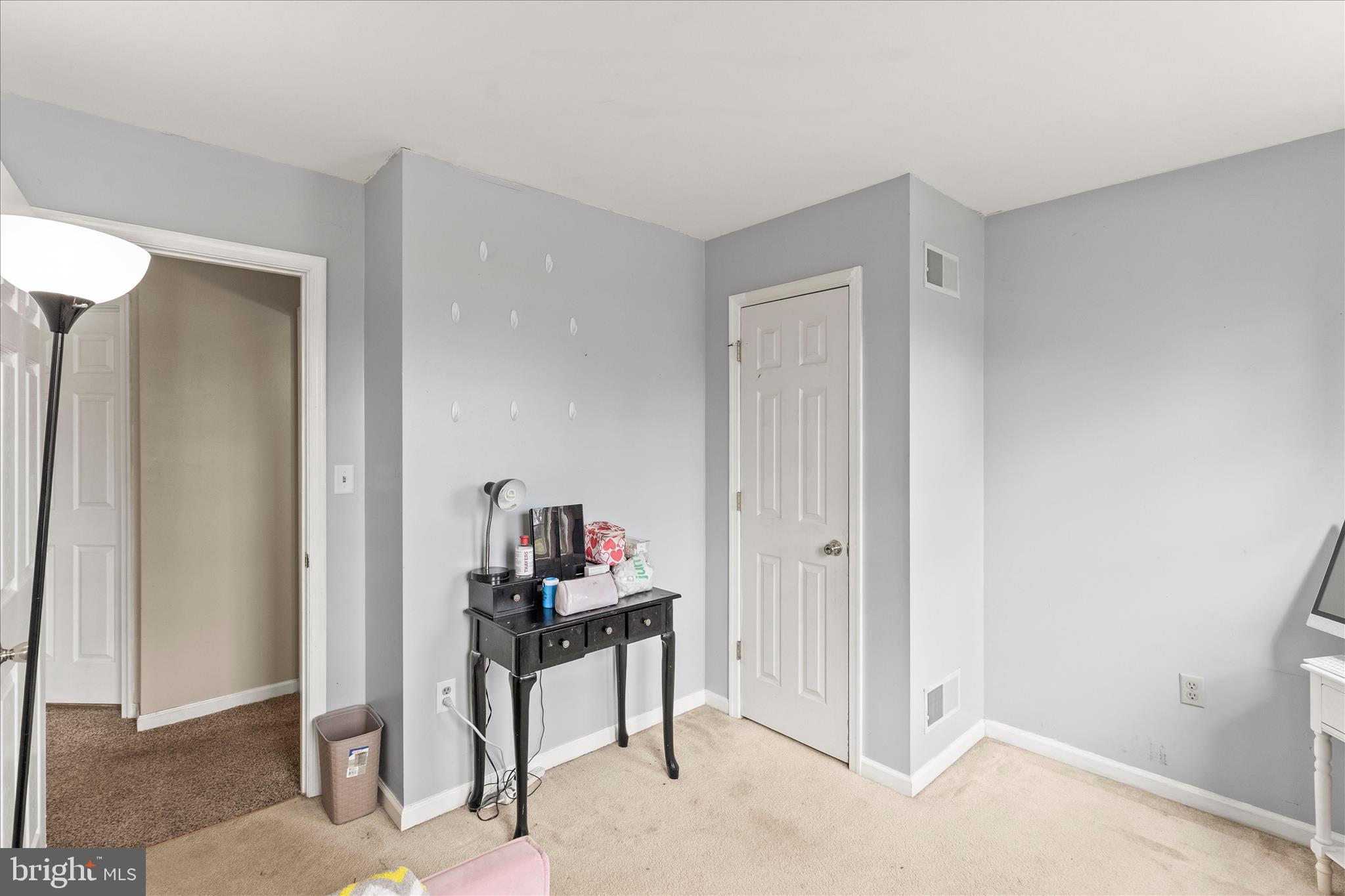 THORNBURY HUNT - Residential