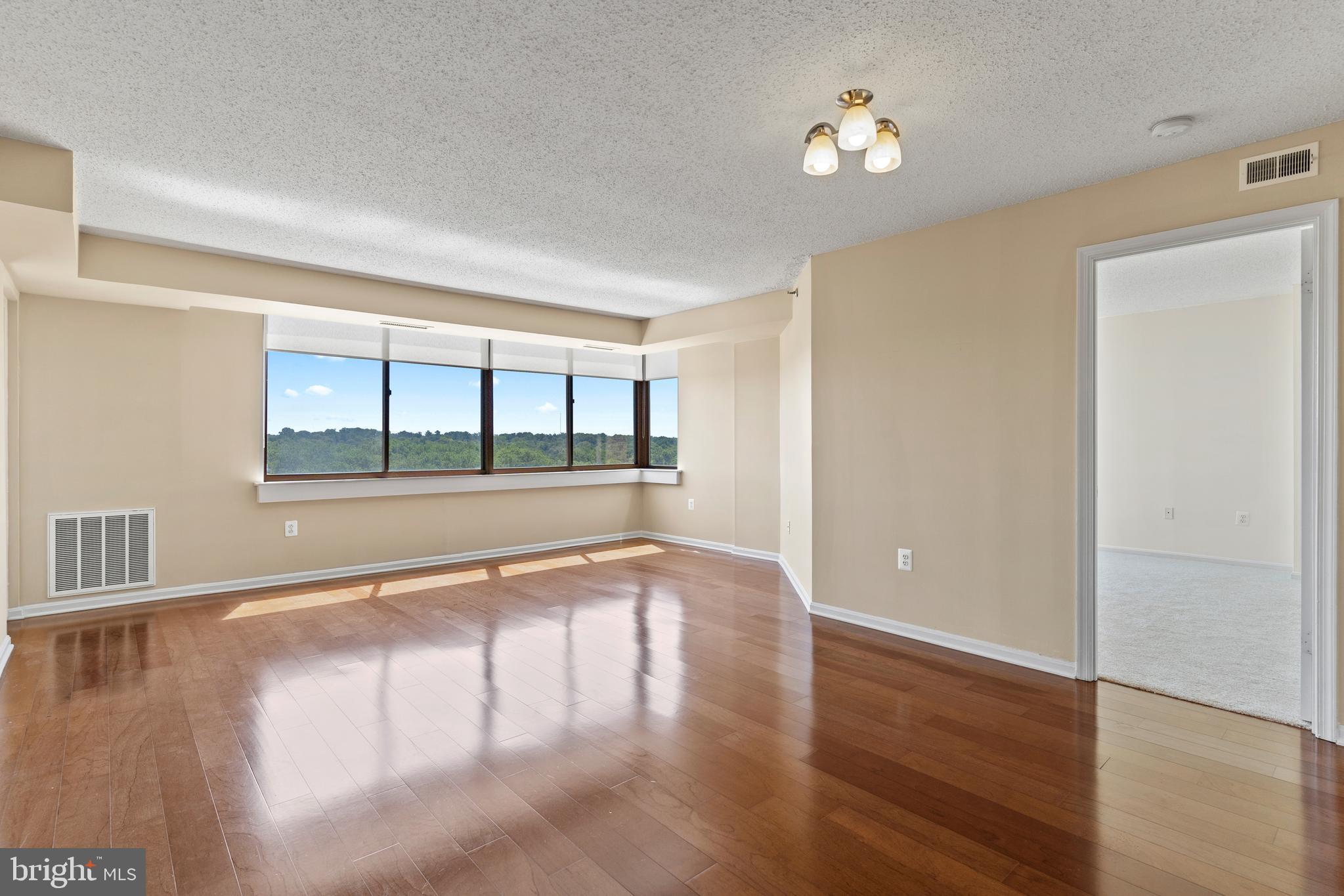 GROSVENOR PARK - Residential