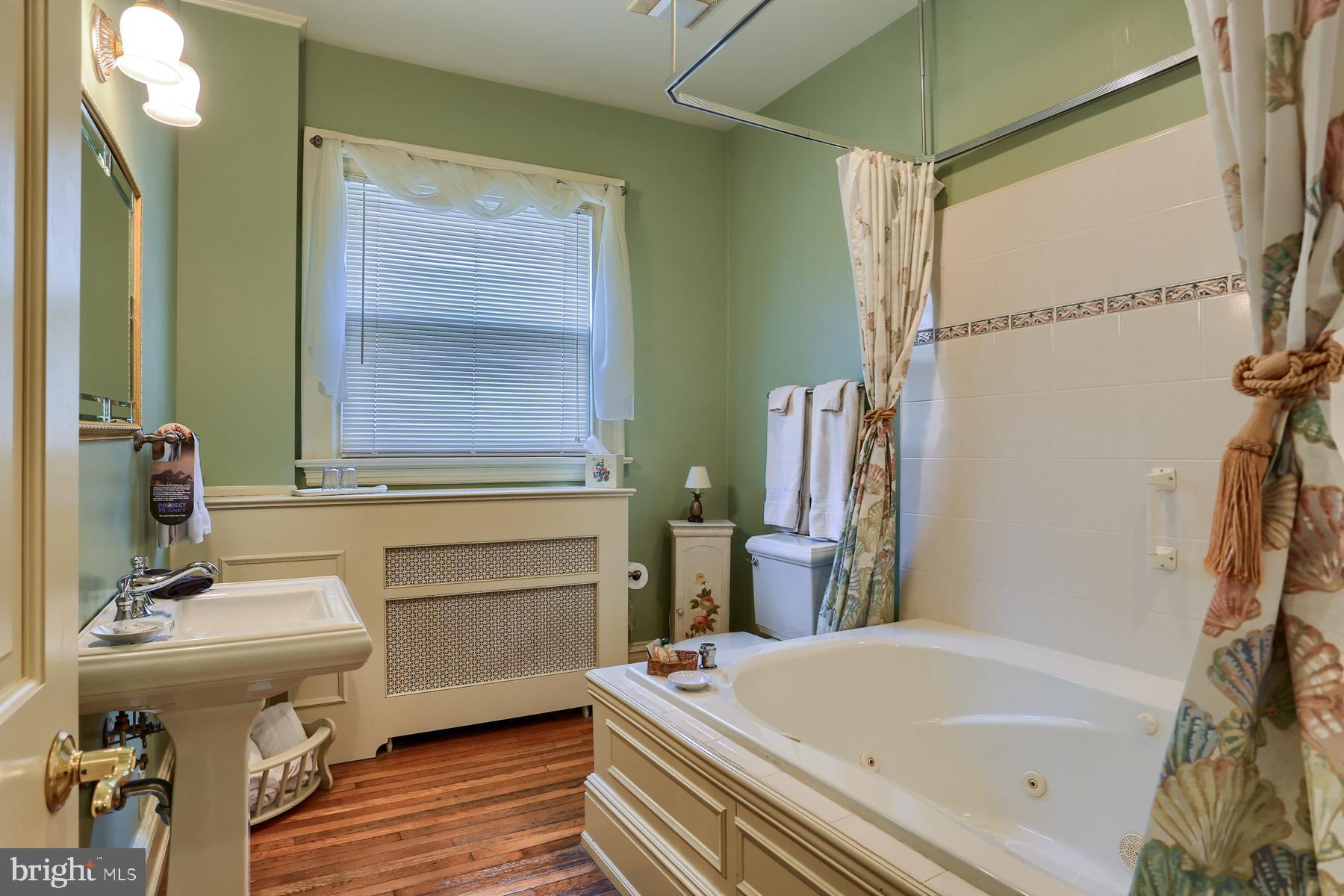 LANCASTER TWP - Commercial Sale