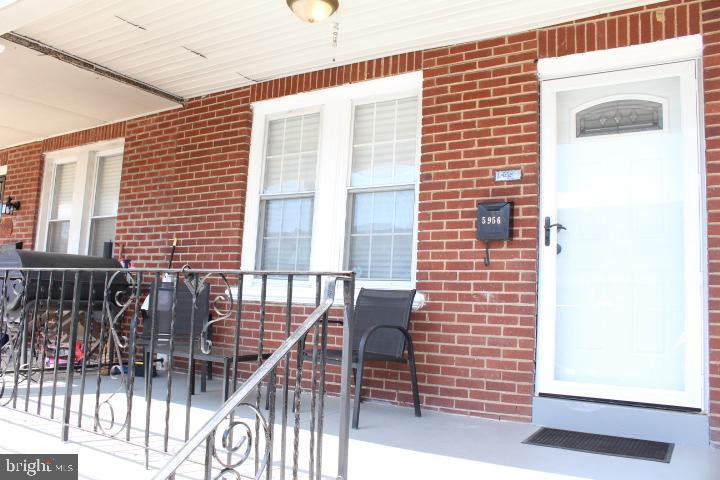 LAWNCREST - Residential