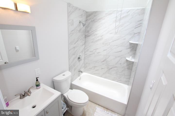 LAWNCREST - Residential